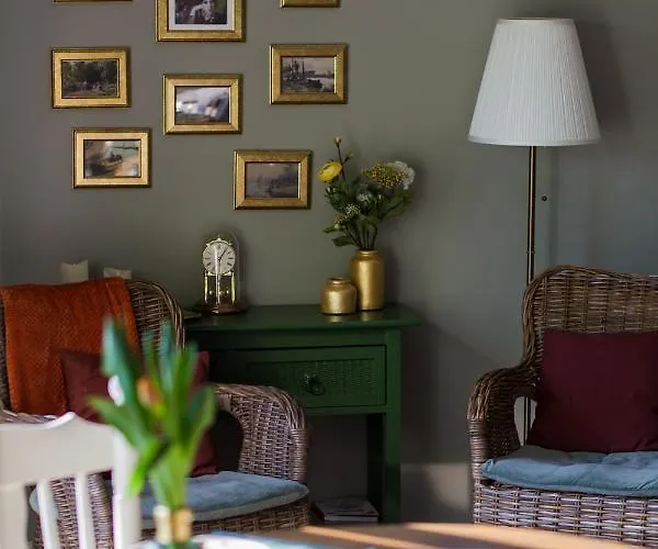 Bed and breakfast Wilhelmina's 3*